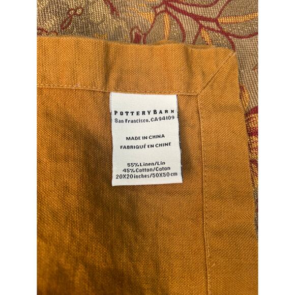 Pottery Barn table runner and lot of 12 napkins - Picture 4 of 7